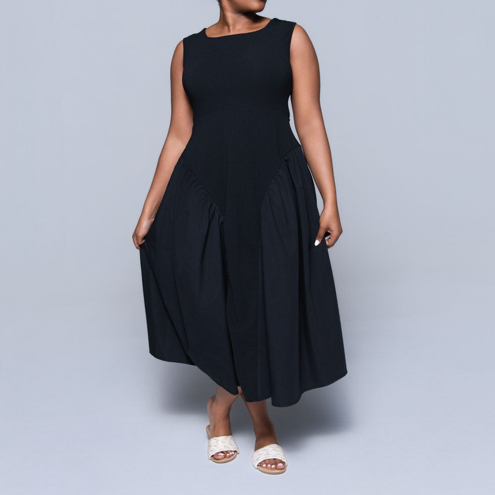 Black Sleeveless Dress