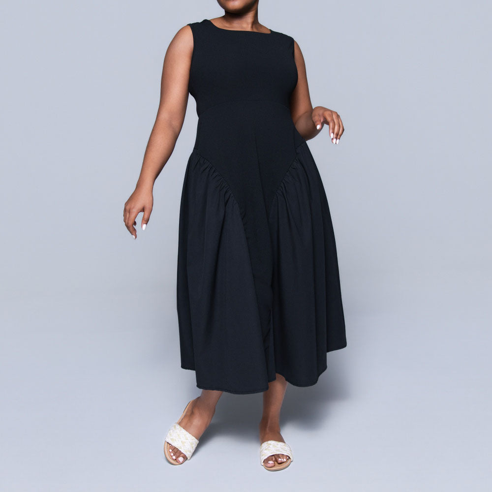 Black Sleeveless Dress