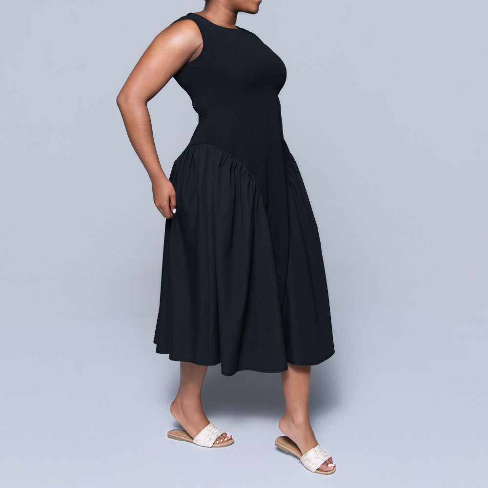 Black Sleeveless Dress