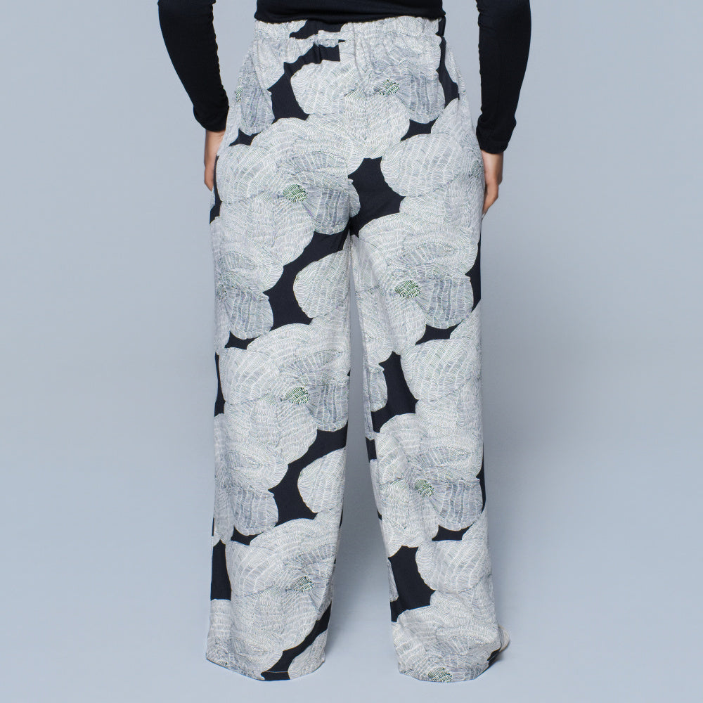 Ladies Printed Pocket Detail Pants