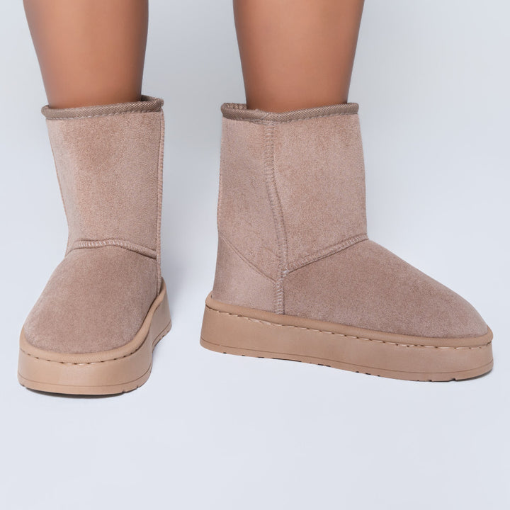 Ladies Slip On Tan Boots