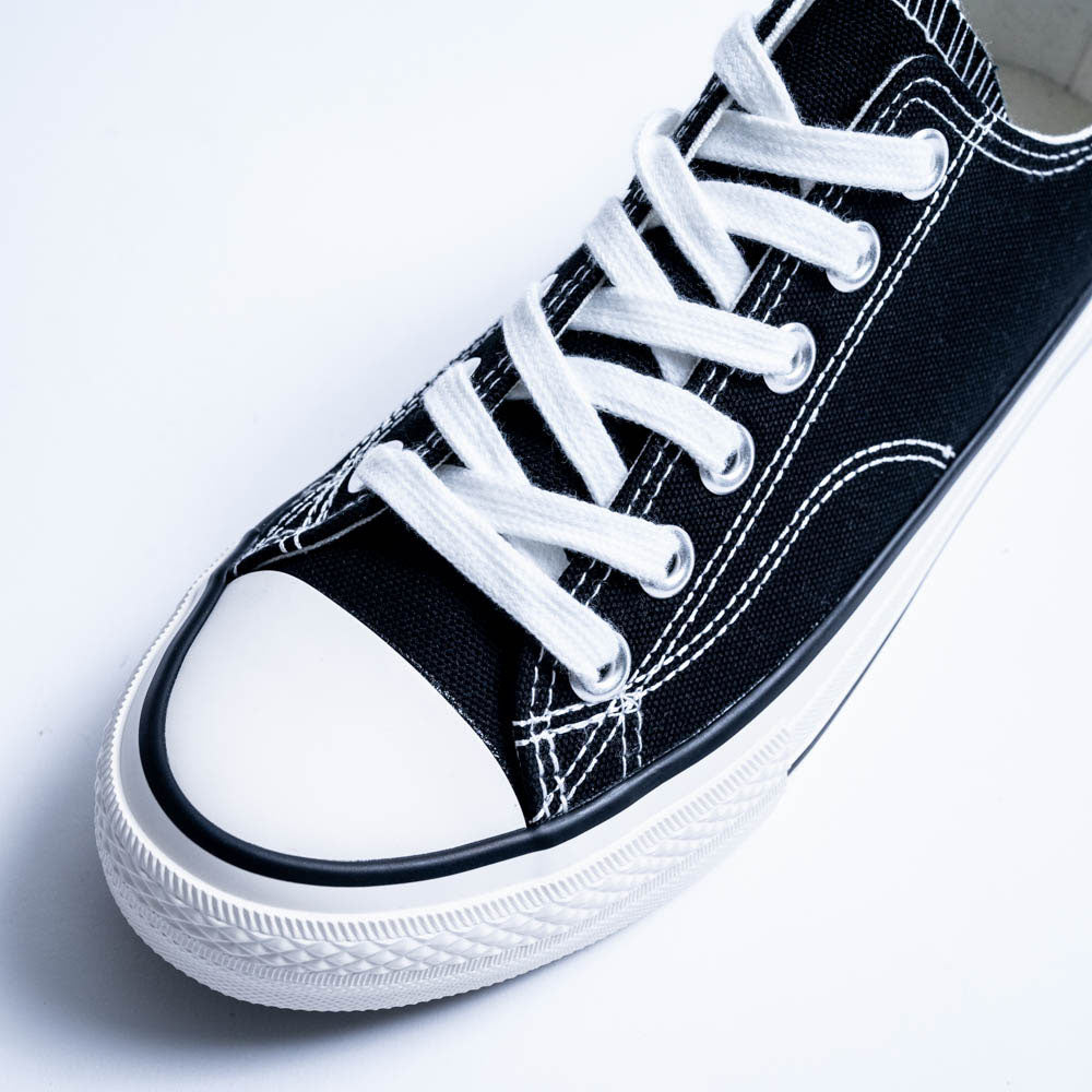 Black Sneaker