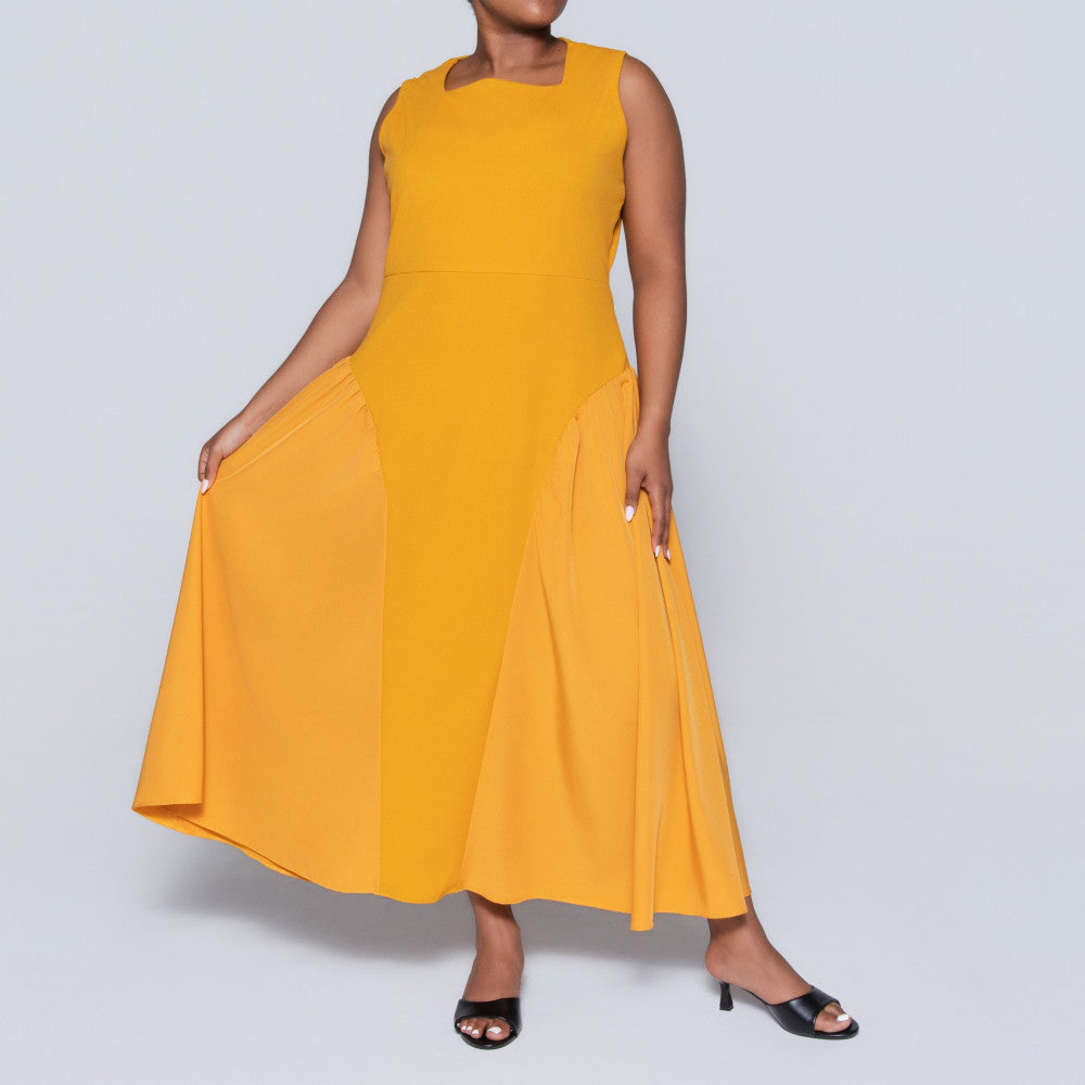 Plus Size Sleeveless Panel Dress