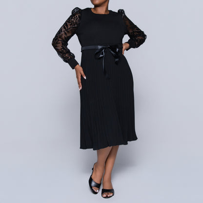 Plus Size Black Long Sleeve Pleated Dress