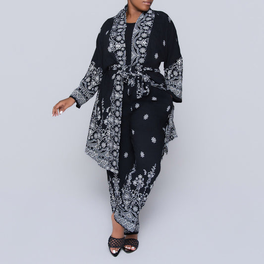 Plus Size Tie-Belt Printed Pants