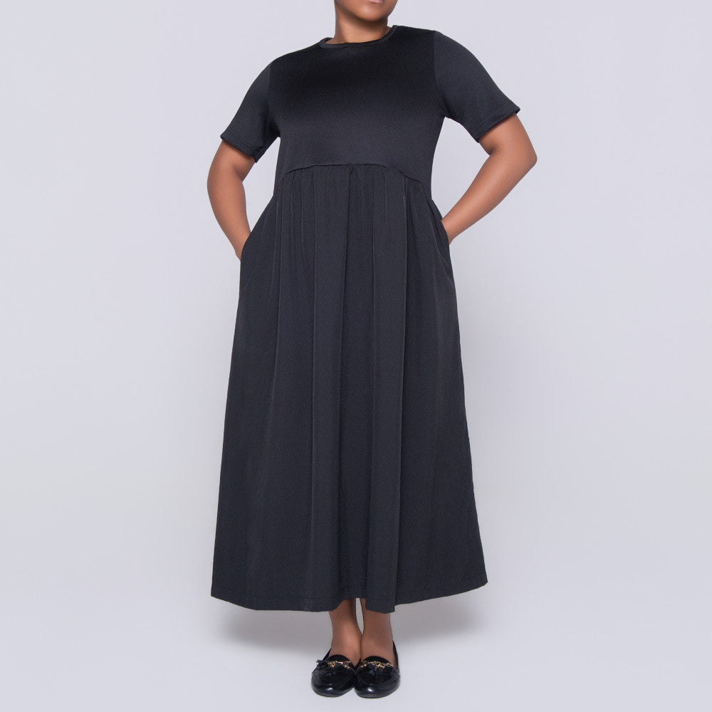 Plus Size Black Short Sleeve Dress