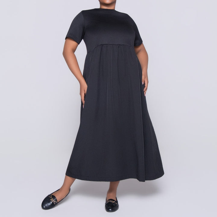 Plus Size Black Short Sleeve Dress