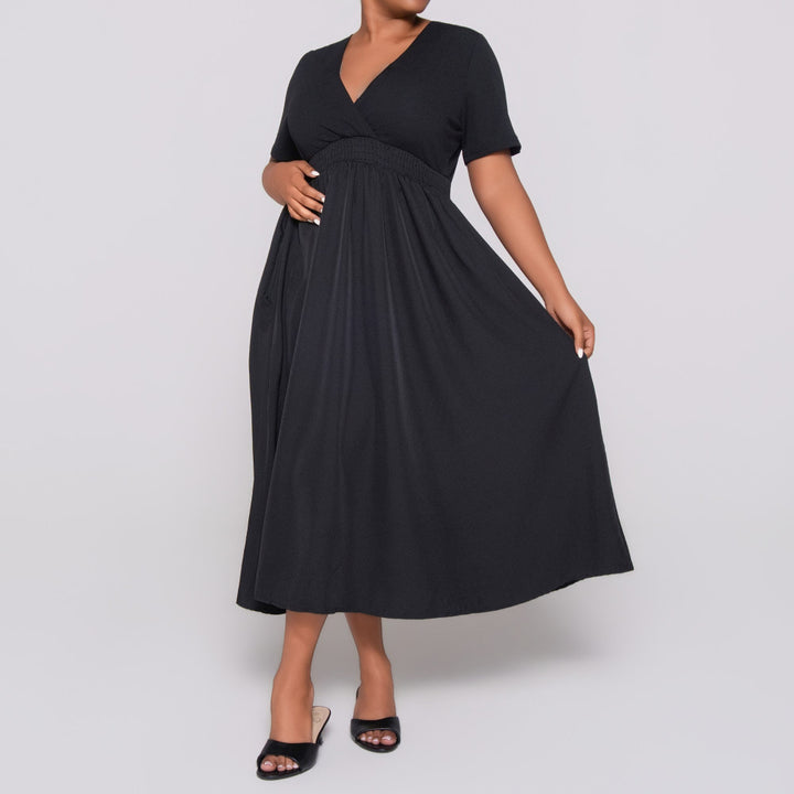 Plus Size Short Sleeve Black Dress