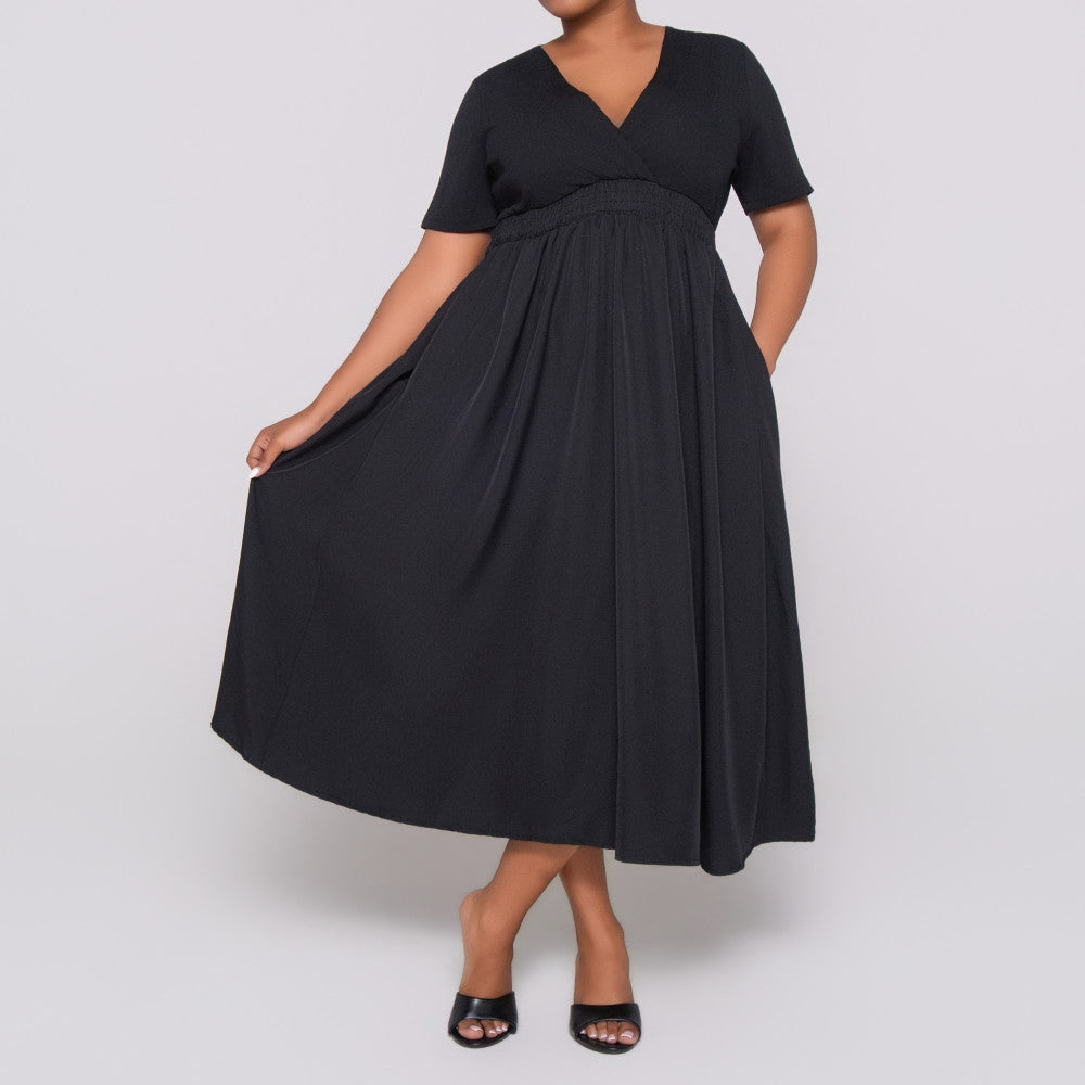 Plus Size Short Sleeve Black Dress