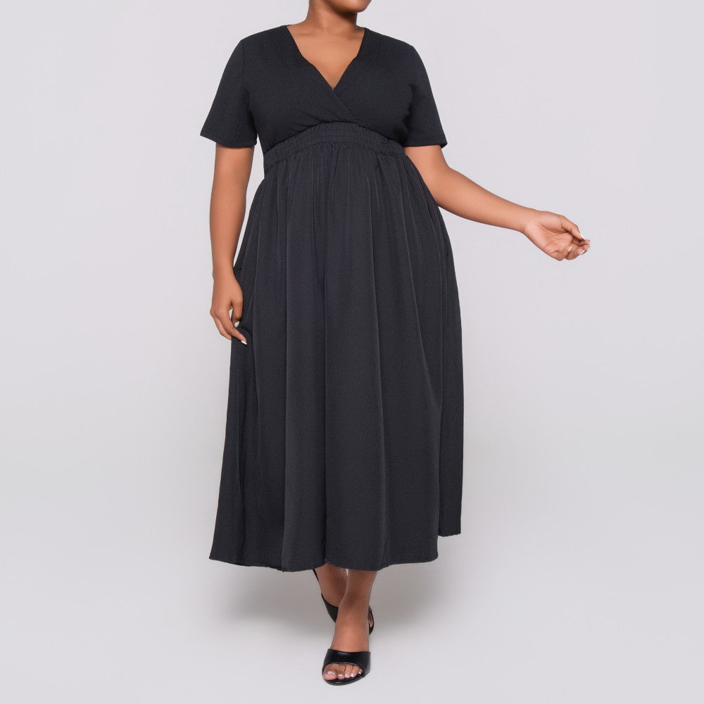 Plus Size Short Sleeve Black Dress