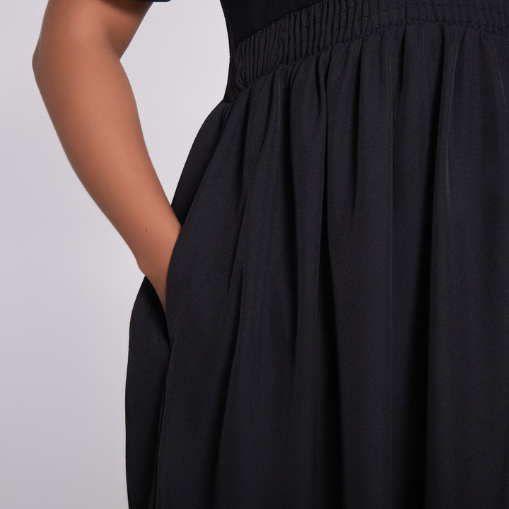 Plus Size Short Sleeve Black Dress