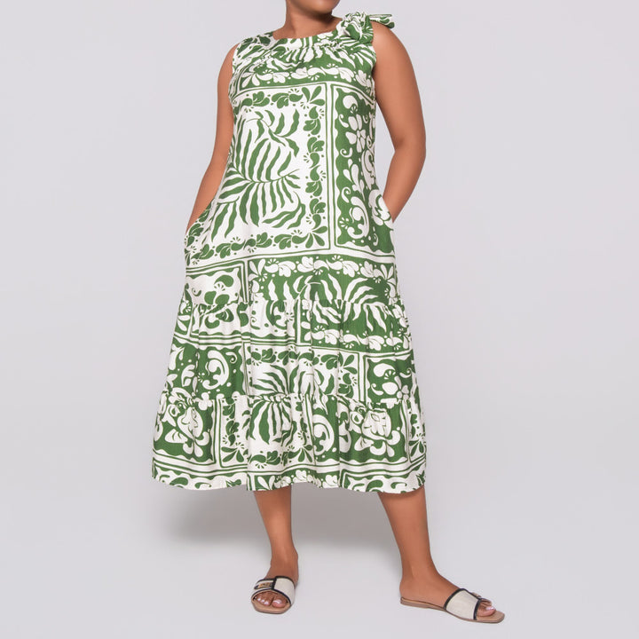 Plus Size Sleeveless Printed Dress
