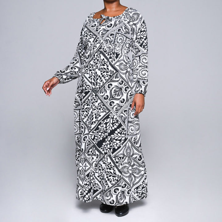 Blk/Ivory  Woven Tiered Dress