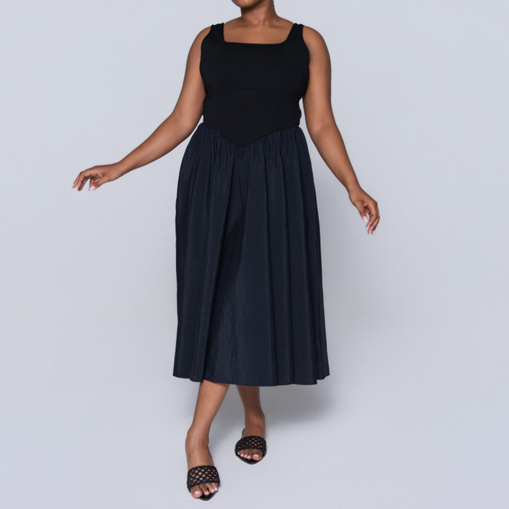 Black Sleeveless Dress