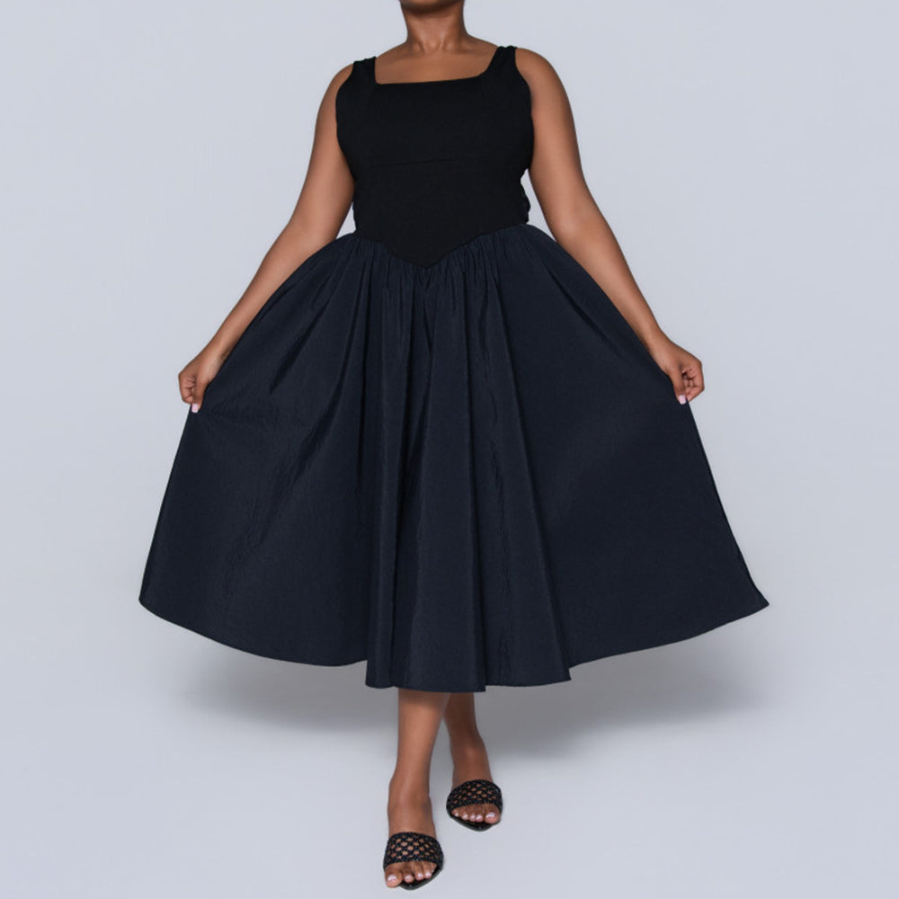Black Sleeveless Dress