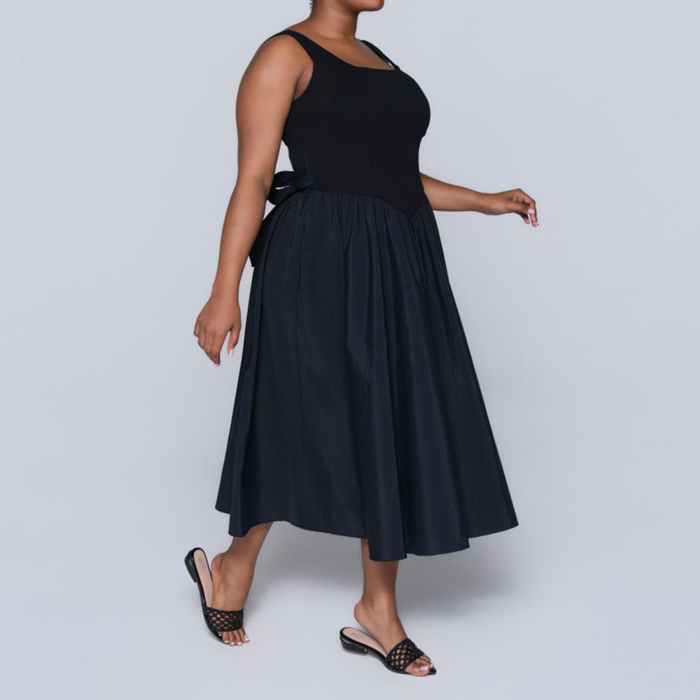 Black Sleeveless Dress