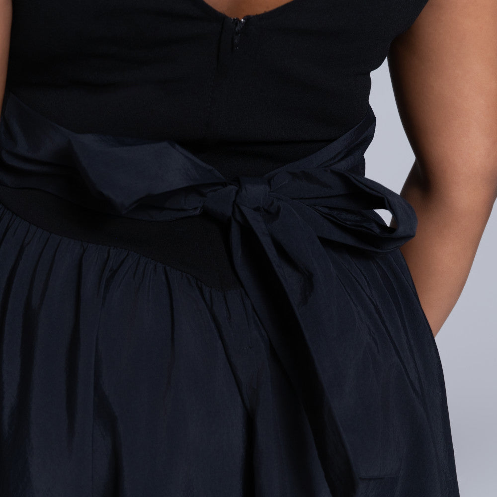 Black Sleeveless Dress