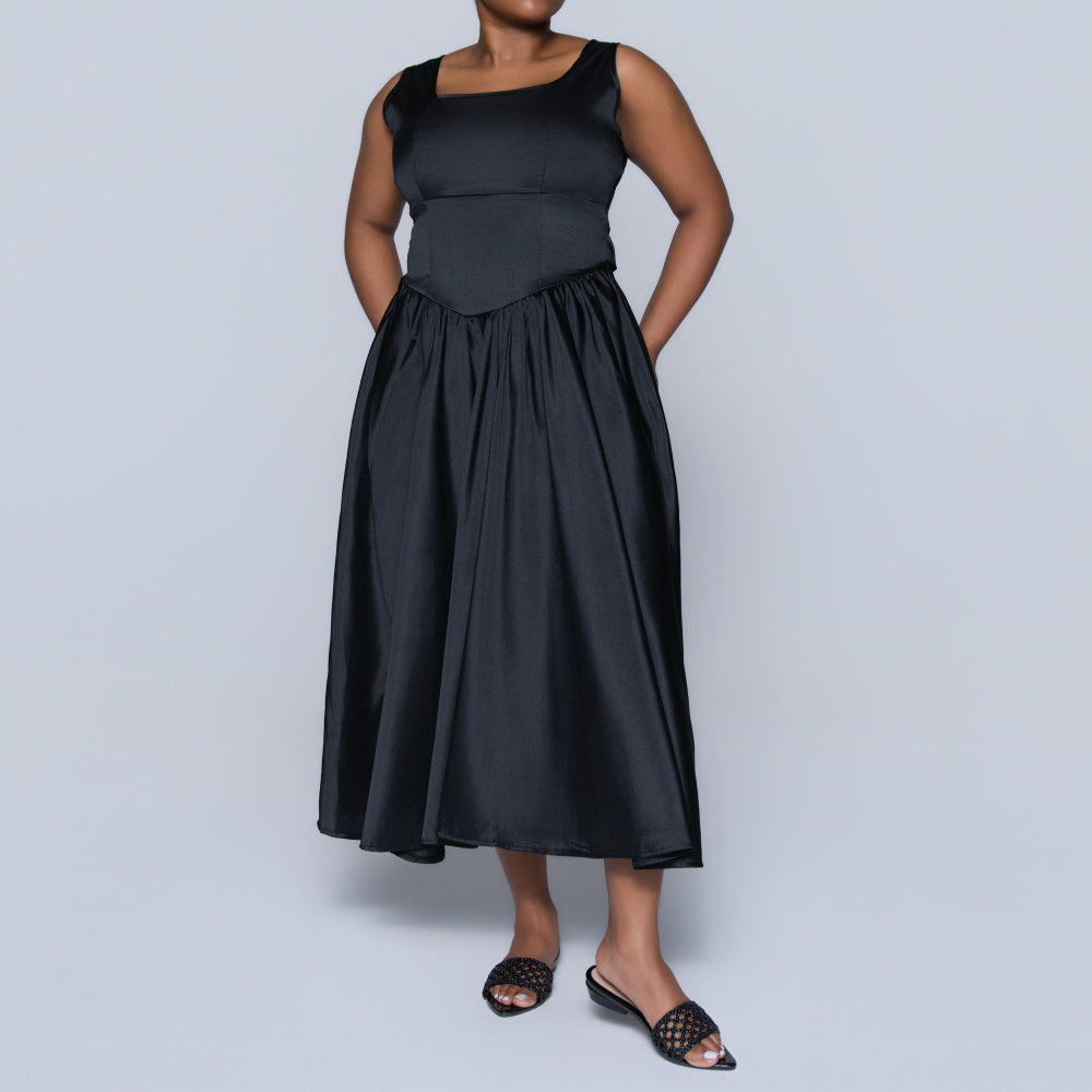 Black Sleeveless Dress