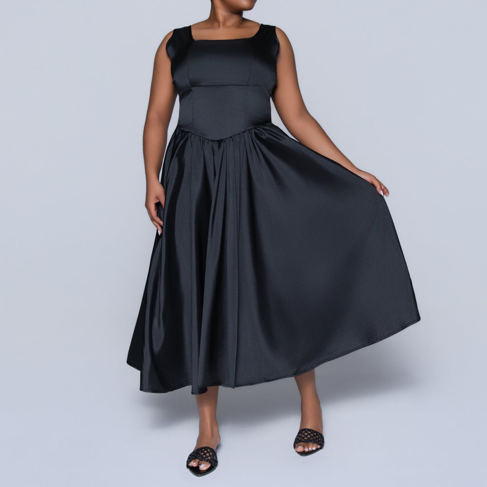 Black Sleeveless Dress