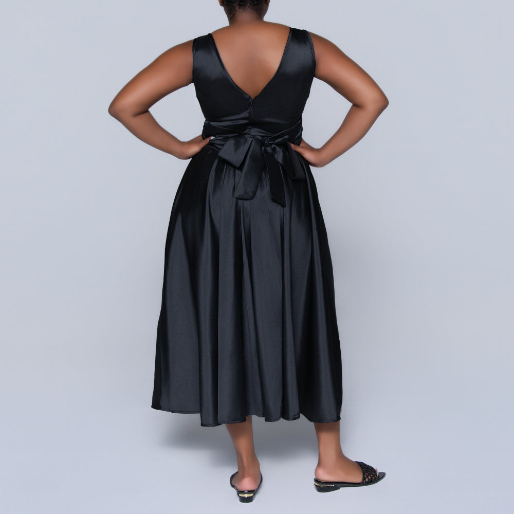 Black Sleeveless Dress